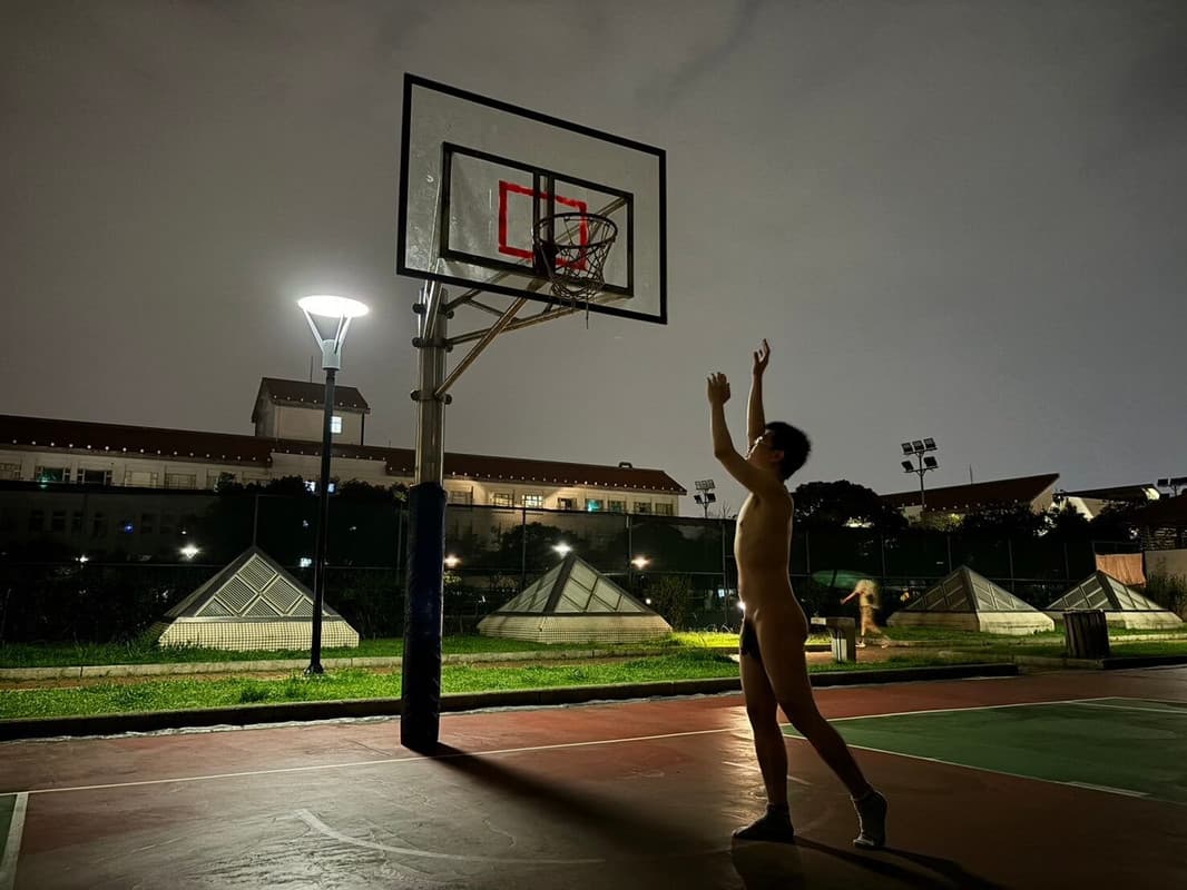 Vulnerable Shot in Darkness